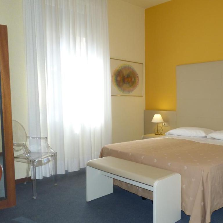 Hotel Centrale Byron - Camera Matrimoniale Standard - 2