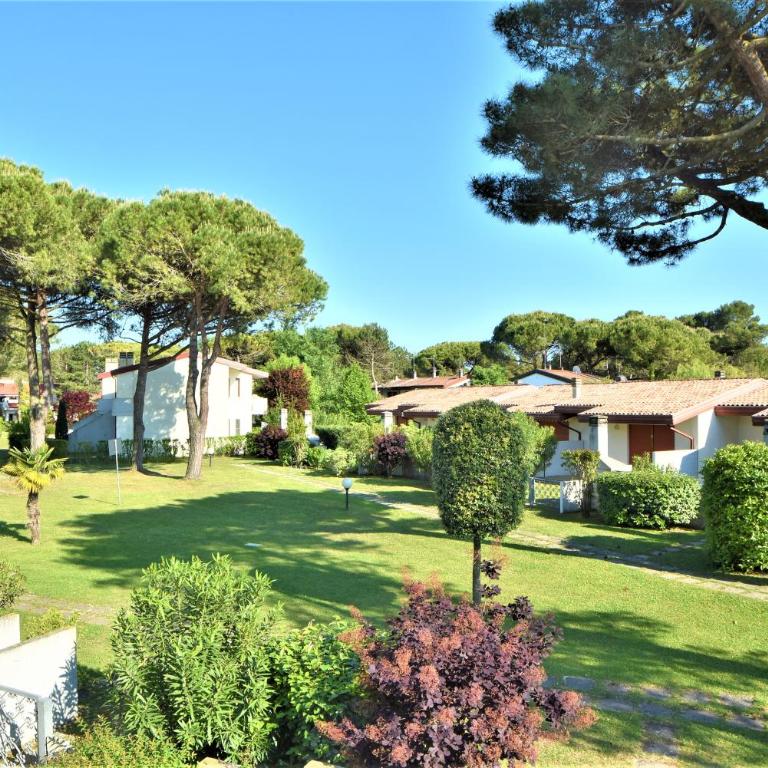Villaggio Anna - Apartment with Balcony - 17