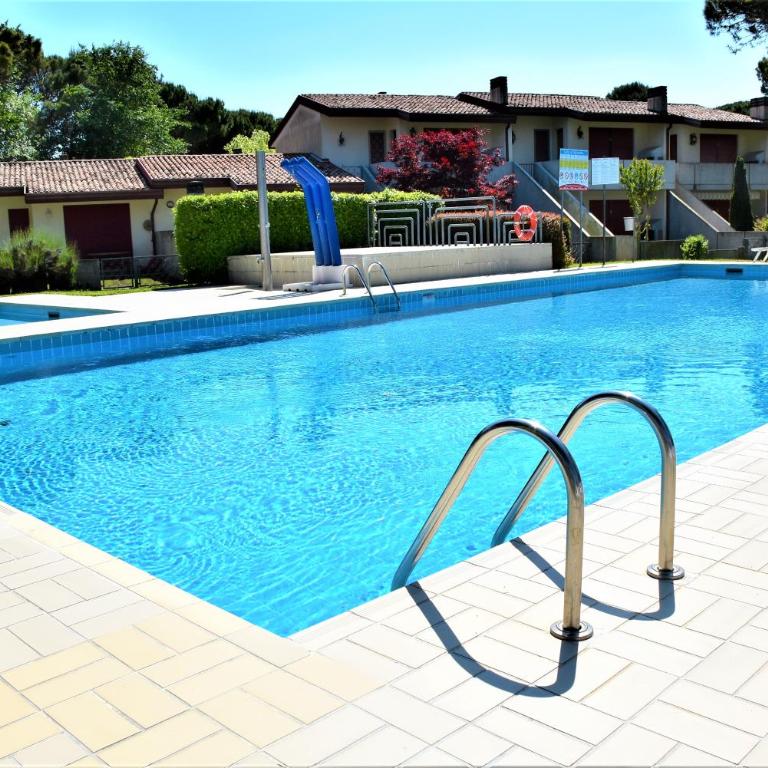 Villaggio Anna - Apartment with Balcony - 3