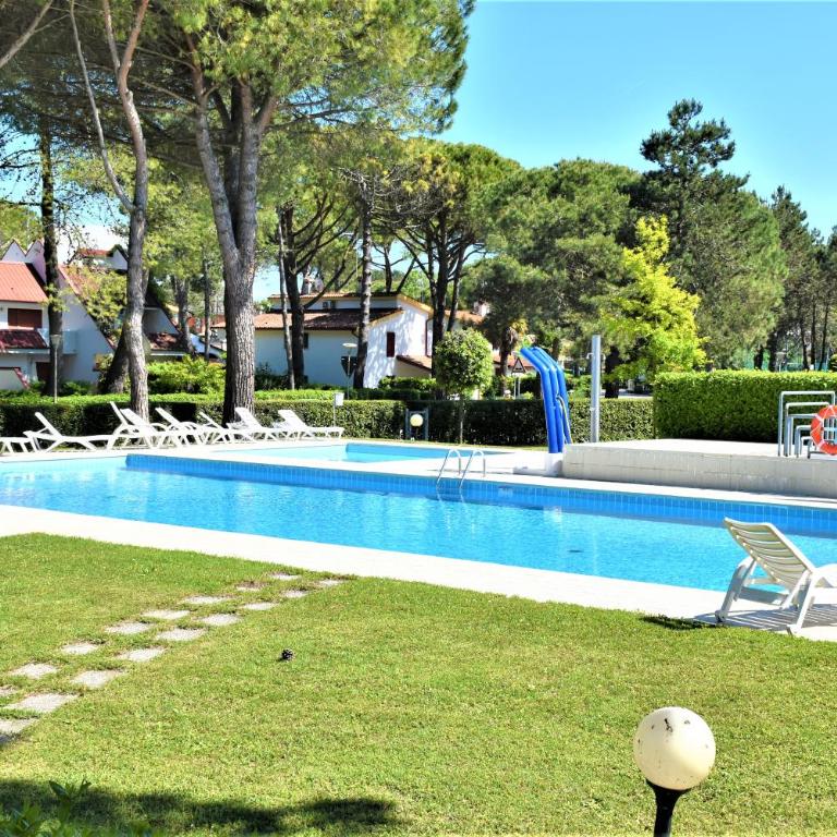 Villaggio Anna - Apartment with Balcony - 1