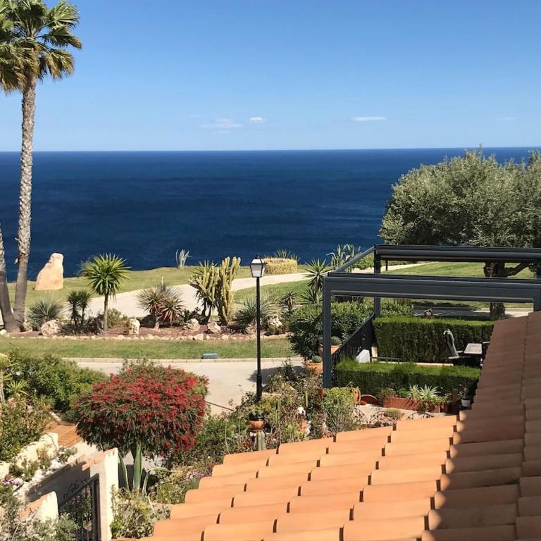 LightHouse View I - Three-Bedroom Apartment - 54