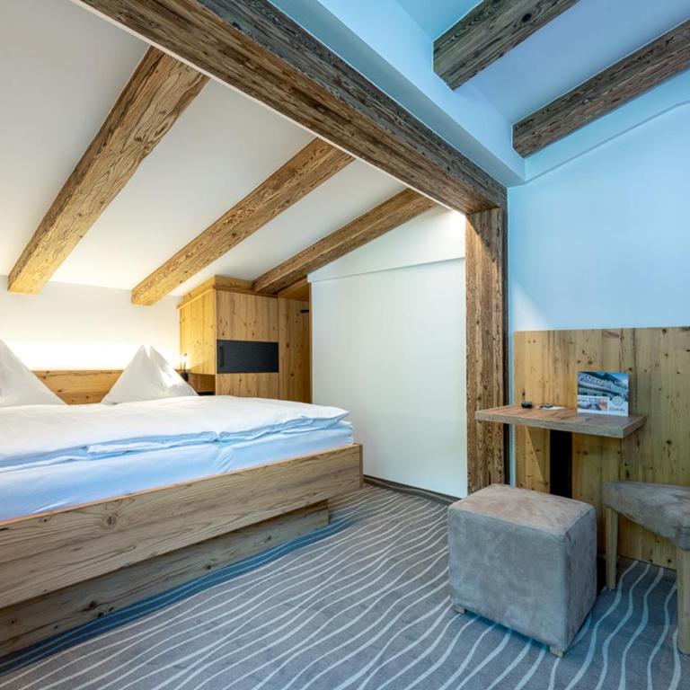 Pension Restaurant Dorfalm - Doppelzimmer mit Balkon - 3