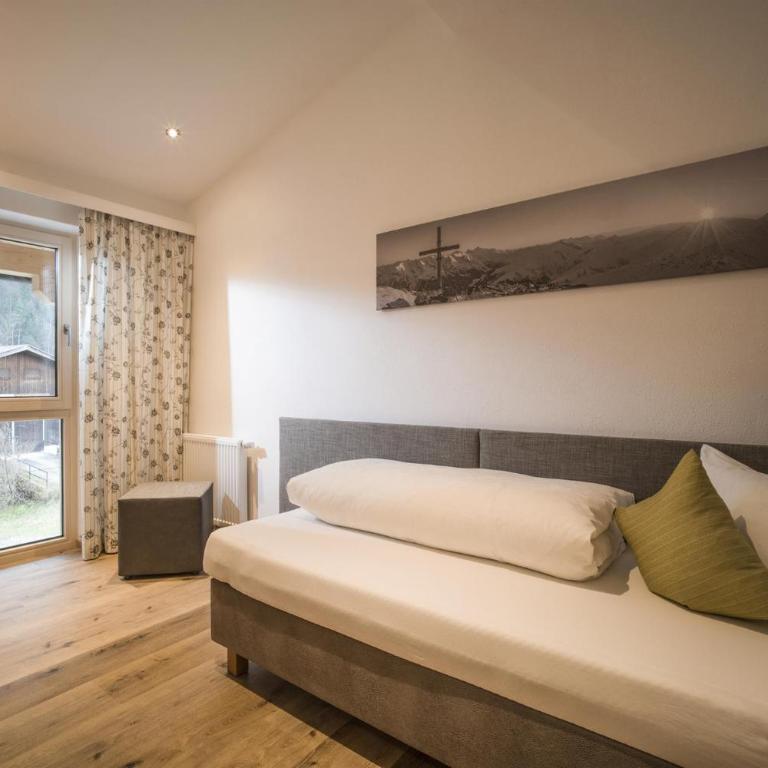 Haus Kreidl - Three-Bedroom Apartment - 9