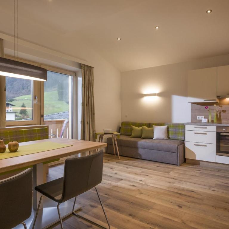 Haus Kreidl - Three-Bedroom Apartment - 8