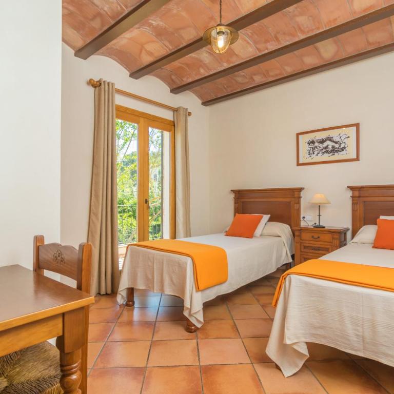 Can Mostatxet - Three-Bedroom Villa - 19