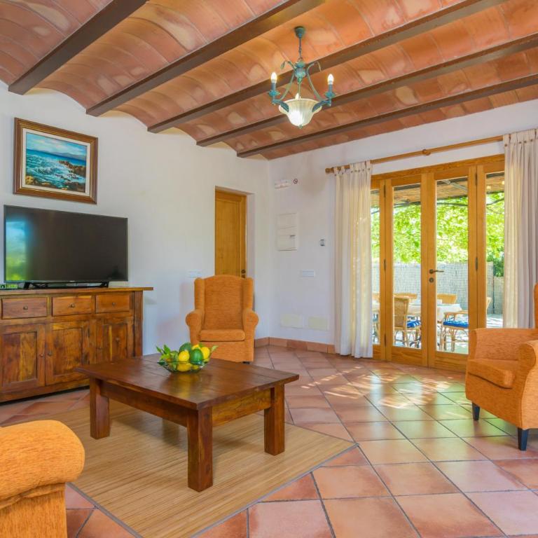 Can Mostatxet - Three-Bedroom Villa - 13
