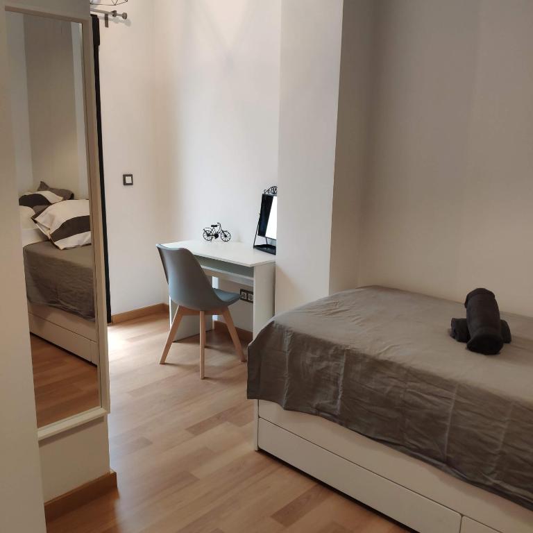 Unique apartment in Málaga city center with pool - Apartamento de 3 dormitorios - 23