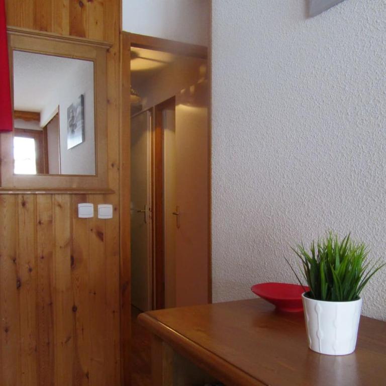 Le Skisun 2 - T3 sur les pistes - Puy St Vincent 1800- Massif de Ecrins - Two-Bedroom Apartment - 9