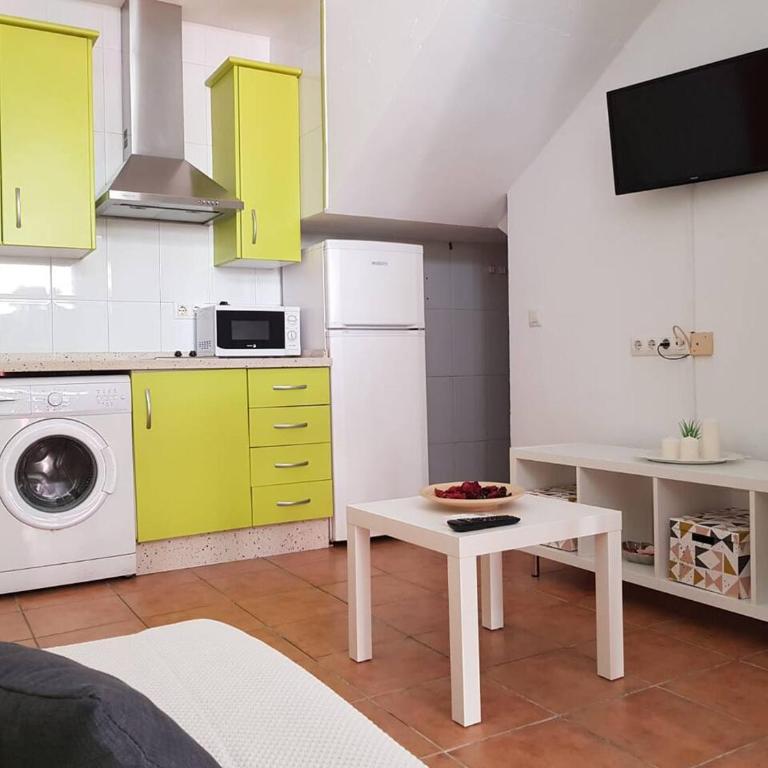 Junto al centro con aire acondicionado y wifi - Apartamento de 1 dormitorio - 5