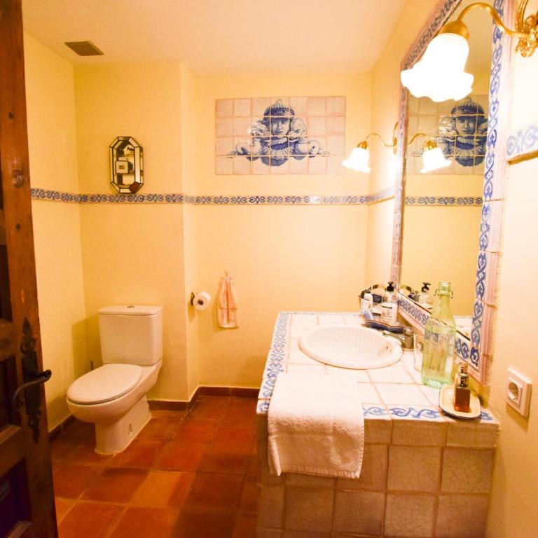 Finca el Consul - Five-Bedroom House - 33