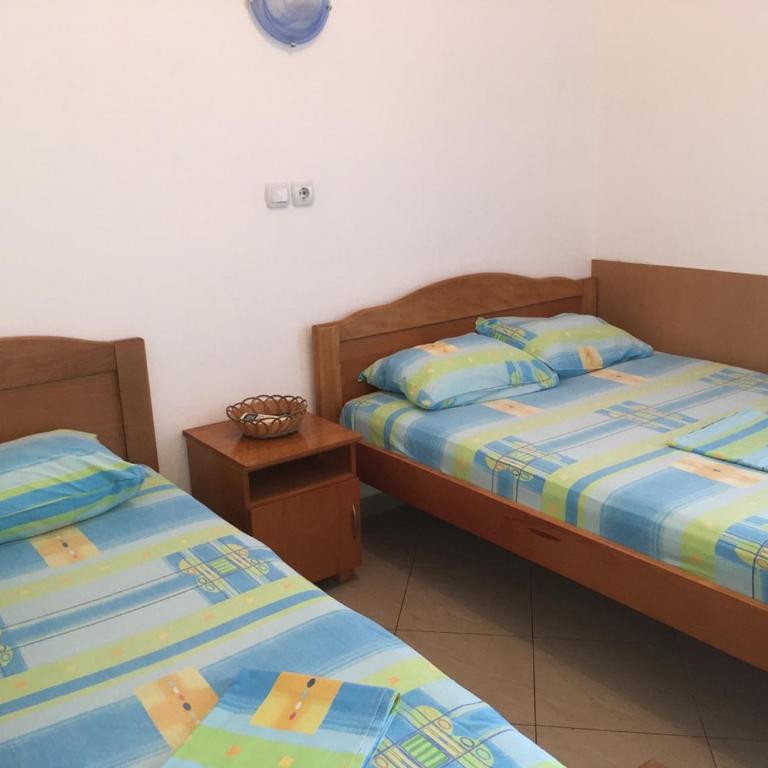 Apartmani Vuković - Trokrevetna Soba sa Terasom - 4