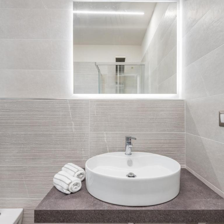 Le Nove Muse Guesthouse - Camera Superior - 19