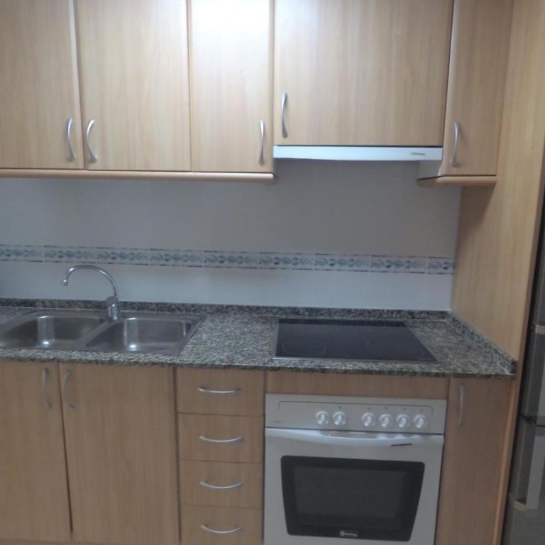 Pool, Beach, Golf & Hard Rock in Salou - Two-Bedroom Apartment - 16