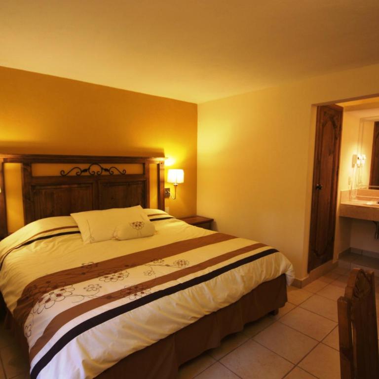 Hotel San Jose - King Room - 1