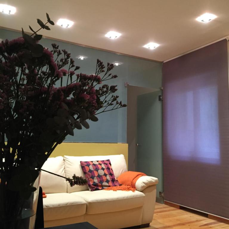 Comodidad y diseño en el centro de Oviedo Registro de turismo VUT 75 AS - Apartamento de 1 dormitorio - 2