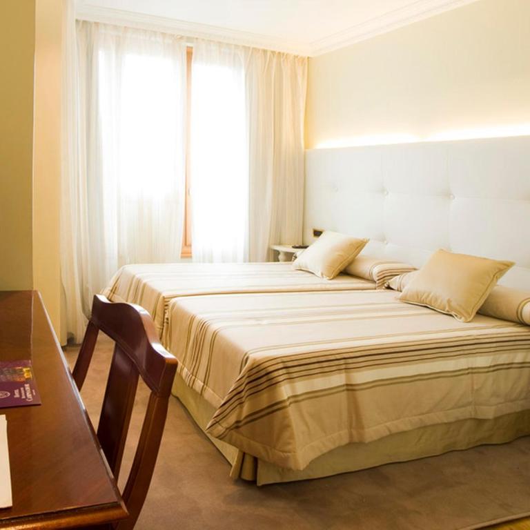 Hotel Campoamor - Habitación Familiar - 4