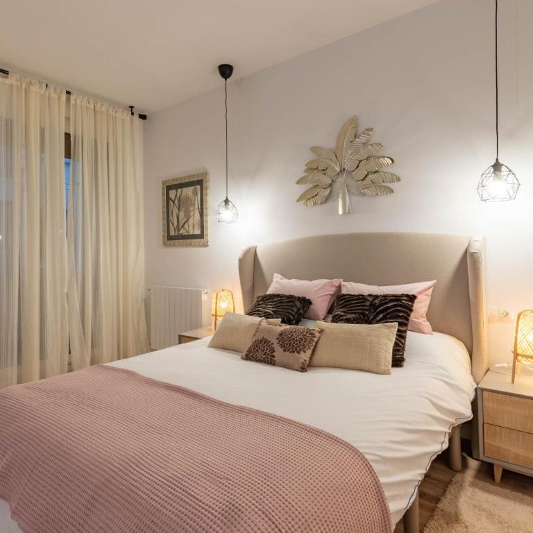 Bilbao Abando II by Aston Rentals - Three-Bedroom Apartment - 14