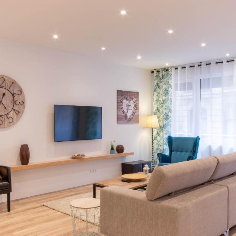Bilbao Abando II by Aston Rentals - Three-Bedroom Apartment - 3