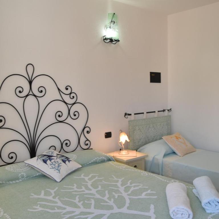 Bed & Breakfast Mare Isole - Camera Tripla Deluxe - 1