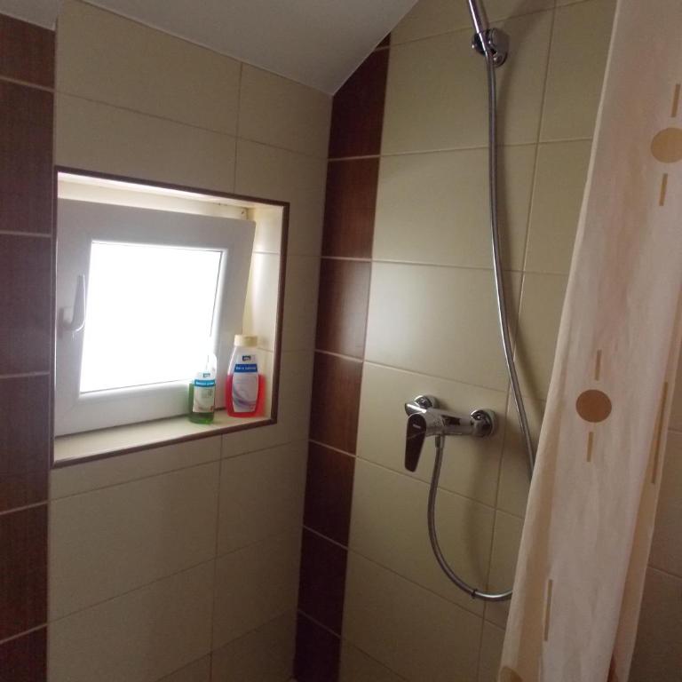 Sobe i apartmani Kety - Quadruple Room - 5