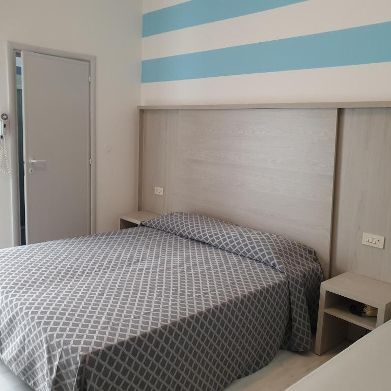 Hotel Admiral - Camera Tripla Standard - 1