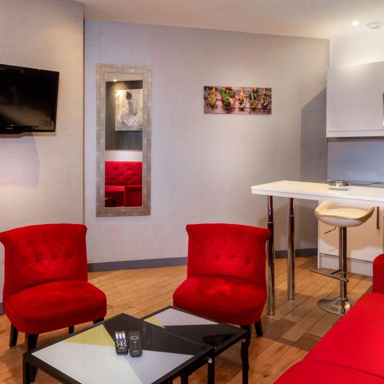 Hôtel Ambre - Suite (4 Adultes) - 8