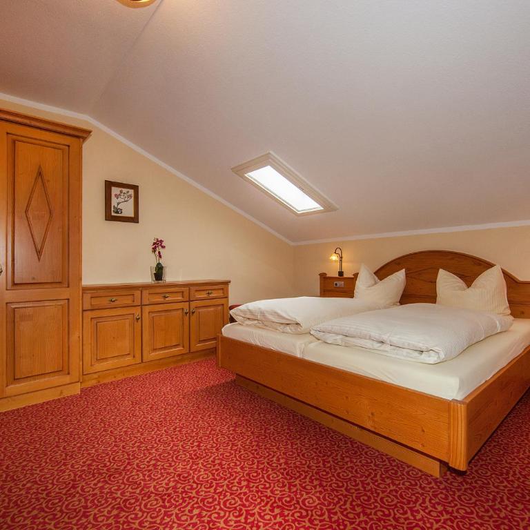 Gästehaus Lärchenhang mit Hallenbad & Sauna - Suite mit Balkon - 6
