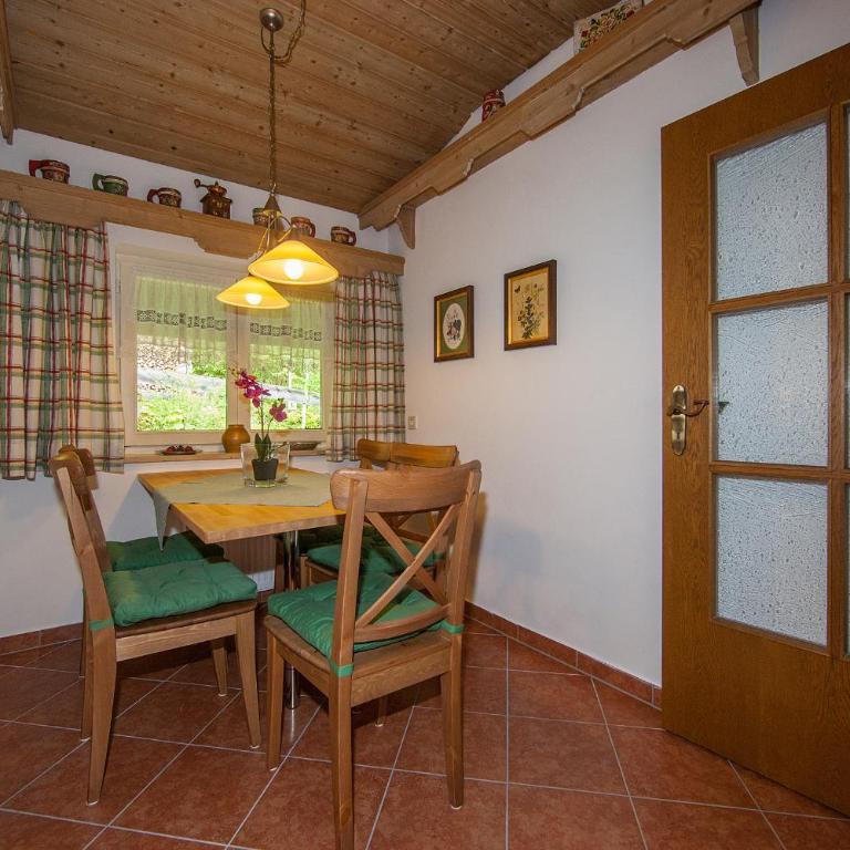 Gästehaus Lärchenhang mit Hallenbad & Sauna - Suite mit Balkon - 4