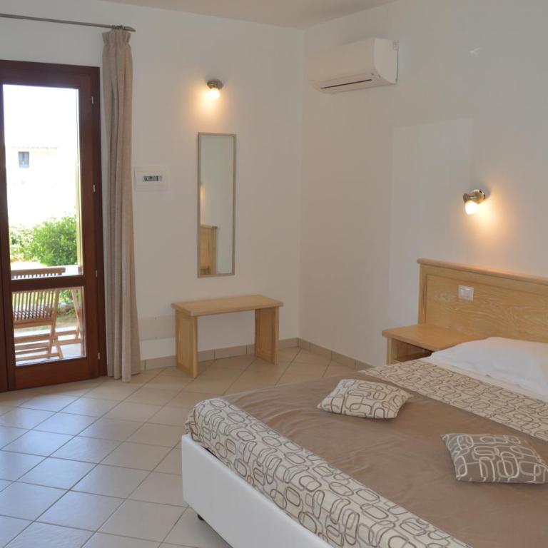 Guest Rooms Affittacamere - Camera King con Vista Giardino - 6