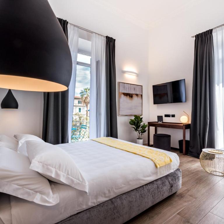 La Spezia by The First - Luxury Rooms & Suites - Junior Suite con Balcone - 1