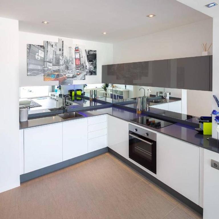 Modern Frontline Puerto Banus Apartment M2 - Apartamento de 2 dormitorios - 22