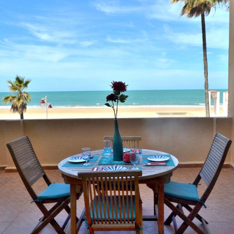 AMAZING FRONTAL BEACH APARTMENT #Traveller's Awards2023 - Apartamento de 2 dormitorios - 2