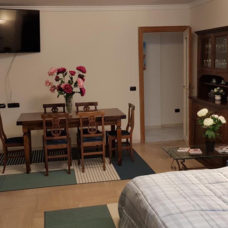 SUPERATTICO CON VISTA SUL CENTRO E I COLLI ALBANI - Apartment mit 2 Schlafzimmern - 19