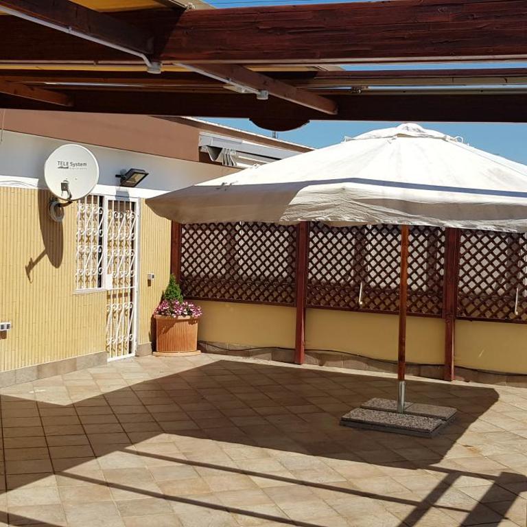 SUPERATTICO CON VISTA SUL CENTRO E I COLLI ALBANI - Apartment mit 2 Schlafzimmern - 59