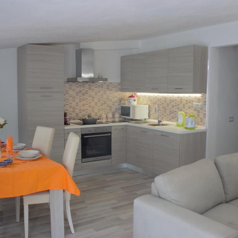 Near The Port Apartment - Appartamento con 2 Camere da Letto - 22
