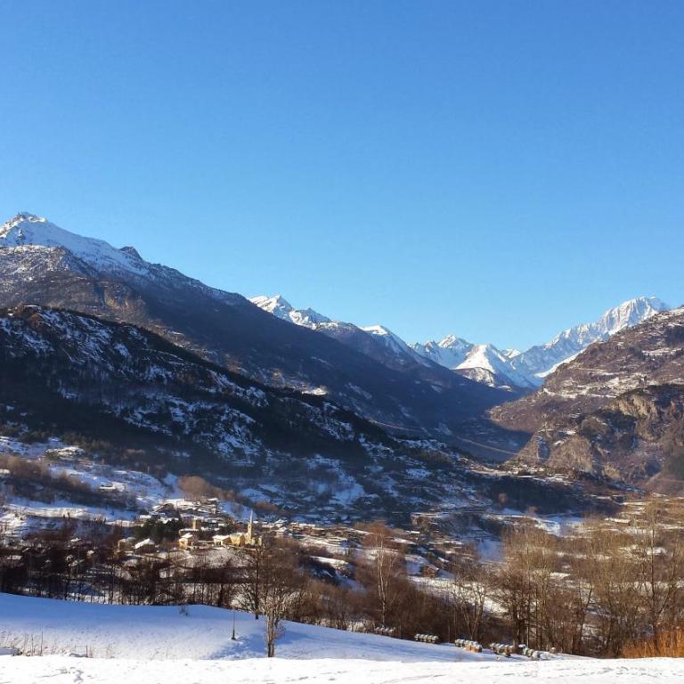 Charming Holiday House in Villeneuve Italia with Garden View - Casa Vacanze - 21