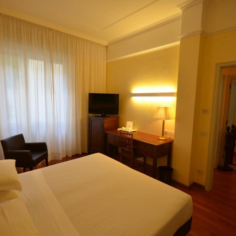 Astoria Hotel Italia - Camera Superior Matrimoniale/Doppia con Letti Singoli - 12