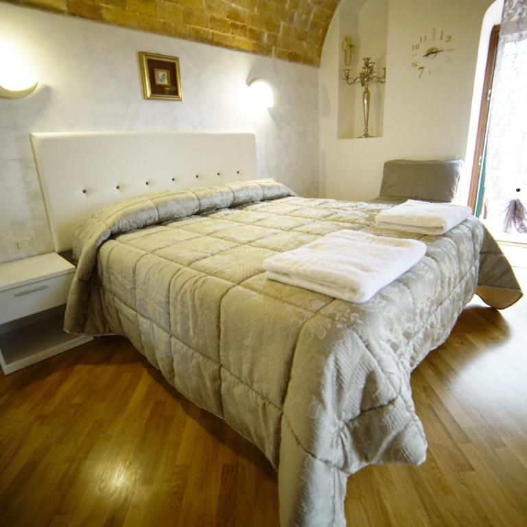 L' Infinito dei Sassi - Deluxe Double or Twin Room with City View - 14