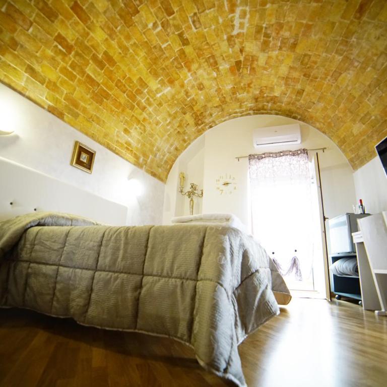 L' Infinito dei Sassi - Deluxe Double or Twin Room with City View - 8