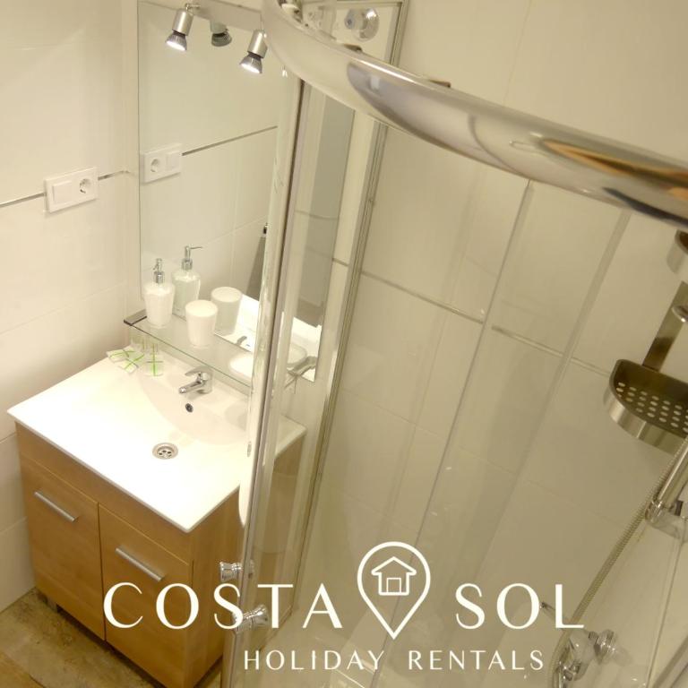 LA CARIHUELA TORREMOLINOS- STUDIO 1- COSTA SOL HOLIDAY RENTALS - Estudio - 19