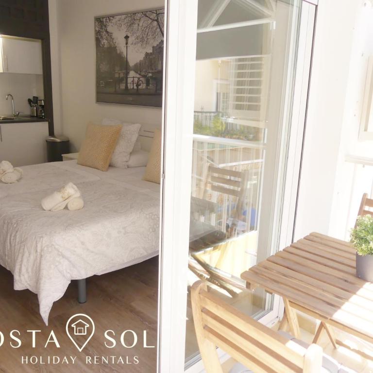 LA CARIHUELA TORREMOLINOS- STUDIO 1- COSTA SOL HOLIDAY RENTALS - Estudio - 3