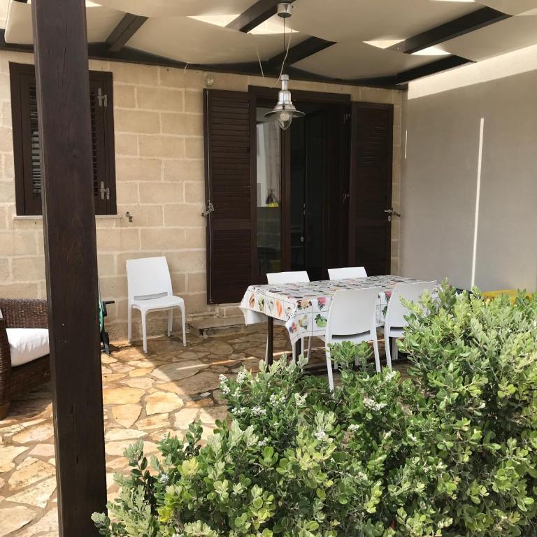 Le Casuzze del Residence Burrone Trilocale - Camera Familiare con Terrazza - 3