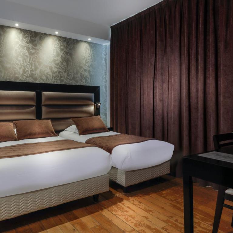 Hôtel Ambre - Chambre Triple Supérieure - 8