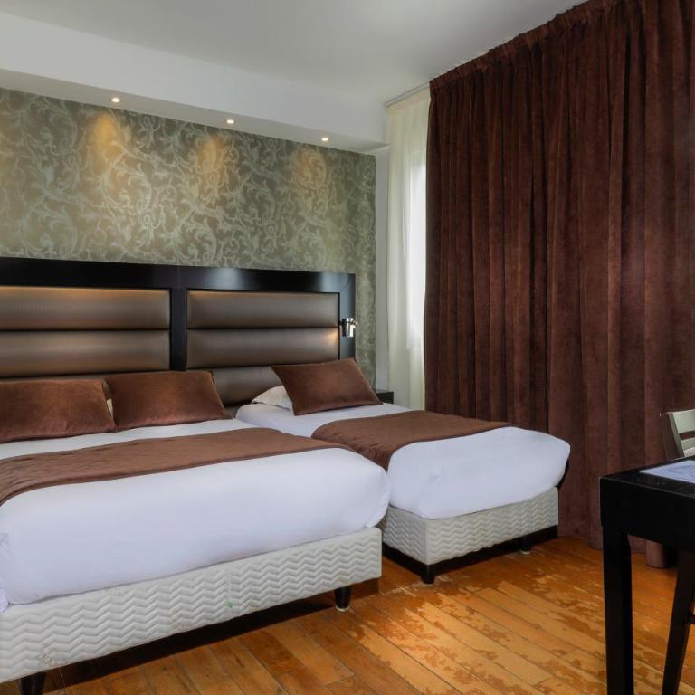 Hôtel Ambre - Chambre Triple avec Terrasse - 9
