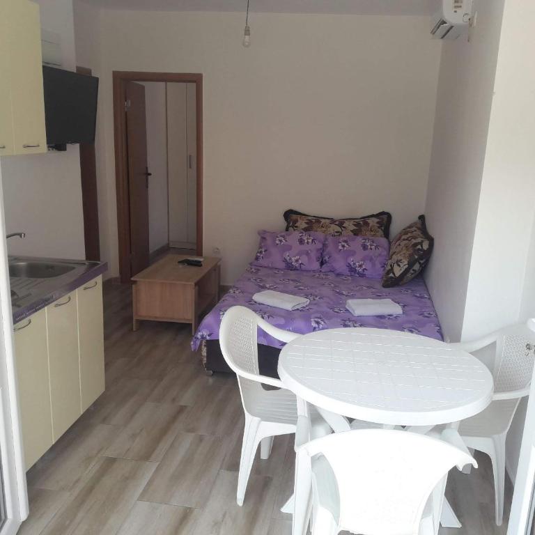 Apartment Perutović - Apartman - 1