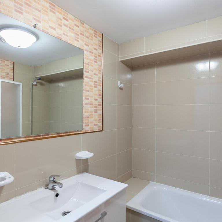 UHC Casa Daurada - Apartamento de 3 dormitorios - 19
