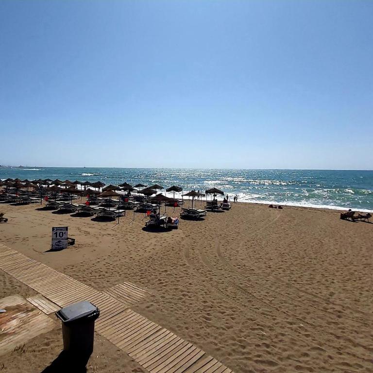 Apartamento recién renovado 1ª línea en Benalmádena - Apartamento de 1 dormitorio - 29
