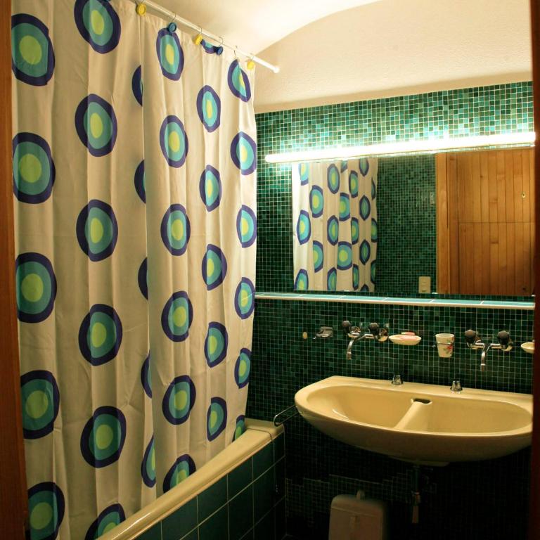 Arche de Noé B&B - Chambre Double avec Salle de Bains Commune - 3