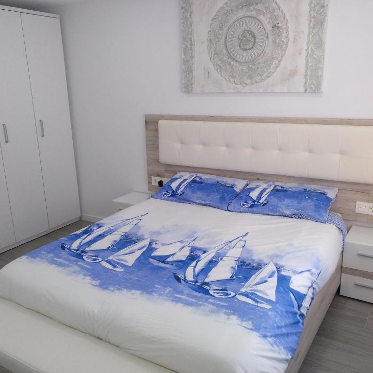 Luxury CAP SALOU with POOL & BARBECUE & WIFI - Two-Bedroom Apartment - 3