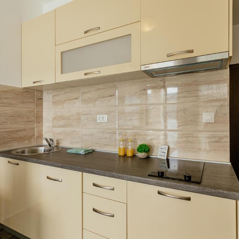Apartments Joy - Studio Apartment with Sea View - 31